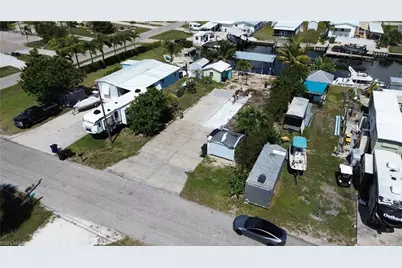 2776 Patterson Ct, Saint James City, FL 33956 - Photo 2