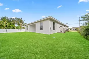 1426 NE 34th St, Cape Coral, FL 33909 - Photo 32