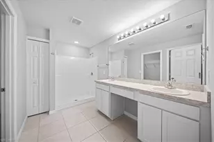 1426 NE 34th St, Cape Coral, FL 33909 - Photo 24