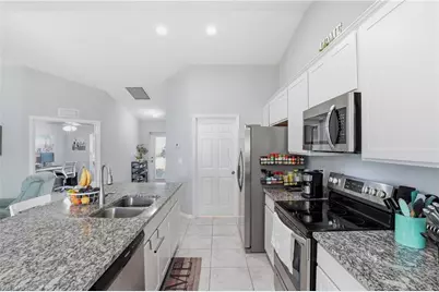 516 NW 6th Ter, Cape Coral, FL 33993 - Photo 14
