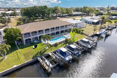 1308 SE 42nd St #5, Cape Coral, FL 33904 - Photo 2