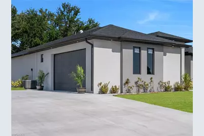 1201 NE 12th Pl, Cape Coral, FL 33909 - Photo 26