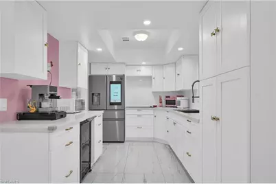 8641 NW 8th St, Pembroke Pines, FL 33024 - Photo 6