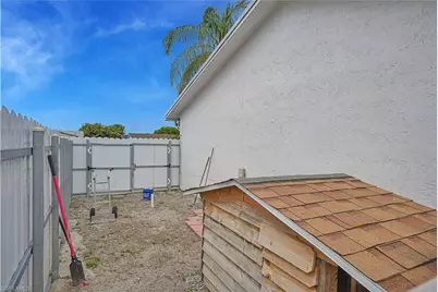 8641 NW 8th St, Pembroke Pines, FL 33024 - Photo 20