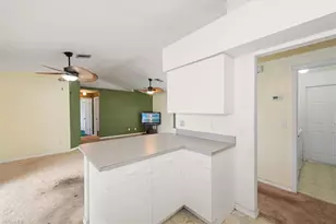 6211 Castlewood Cir, Fort Myers, FL 33905 - Photo 14