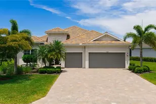 15002 Blue Bay Cir, Fort Myers, FL 33913 - Photo 4