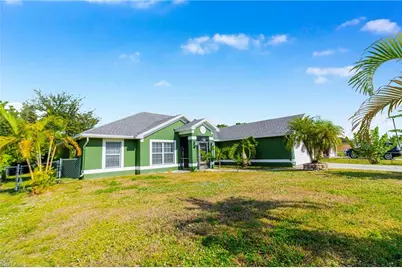 418 Windermere Dr, Lehigh Acres, FL 33972 - Photo 4