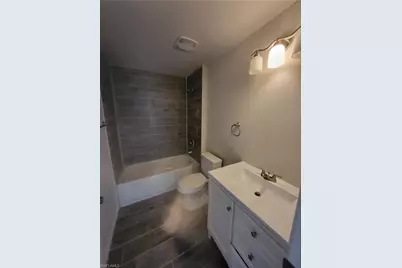 1714 NE 10th Ln, Cape Coral, FL 33909 - Photo 4