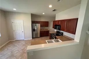 8290 Village Edge Cir, Fort Myers, FL 33919 - Photo 4