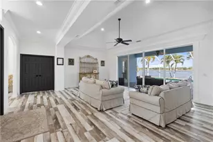2202 Grove Dr, Naples, FL 34120 - Photo 8