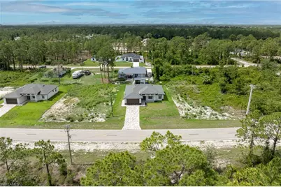 928 Milwaukee Blvd, Lehigh Acres, FL 33974 - Photo 6