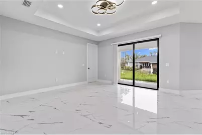 928 Milwaukee Blvd, Lehigh Acres, FL 33974 - Photo 14