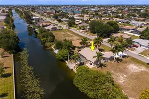 516 SE 8th Pl, Cape Coral, FL 33990 - Photo 38