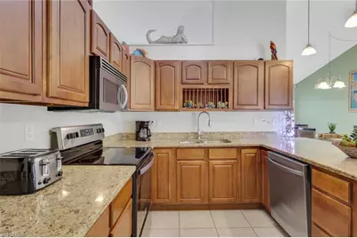 2302 SW 27th Ter, Cape Coral, FL 33914 - Photo 8