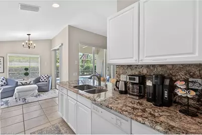 10082 Oakhurst Way, Fort Myers, FL 33913 - Photo 14