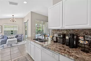 10082 Oakhurst Way, Fort Myers, FL 33913 - Photo 14