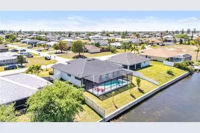 325 SW 21st Ln, Cape Coral, FL 33991 - Photo 26
