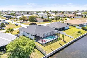 325 SW 21st Ln, Cape Coral, FL 33991 - Photo 26
