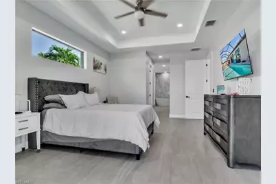 325 SW 21st Ln, Cape Coral, FL 33991 - Photo 10