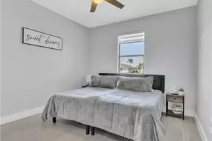 325 SW 21st Ln, Cape Coral, FL 33991 - Photo 14