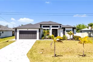 325 SW 21st Ln, Cape Coral, FL 33991 - Photo 2