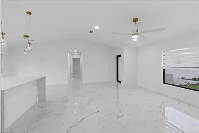 2201 NE 10th Pl, Cape Coral, FL 33909 - Photo 28