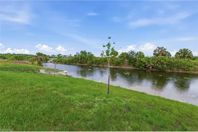 924 NE 20th St, Cape Coral, FL 33909 - Photo 32