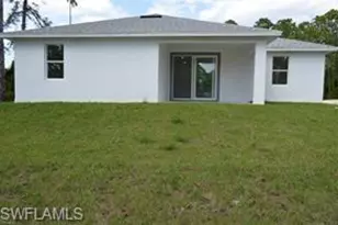 2611 Carol Pl, Lehigh Acres, FL 33971 - Photo 14