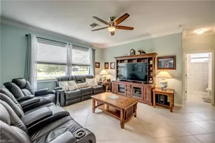 3613 Valle Santa Cir, Cape Coral, FL 33909 - Photo 16