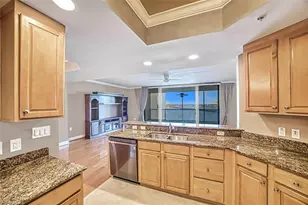 2090 W First St, Fort Myers, FL 33901 - Photo 26