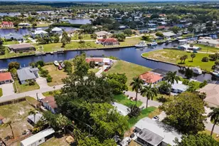 2085 E Tobago Cir, Fort Myers, FL 33905 - Photo 32