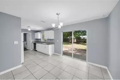 2085 E Tobago Cir, Fort Myers, FL 33905 - Photo 8