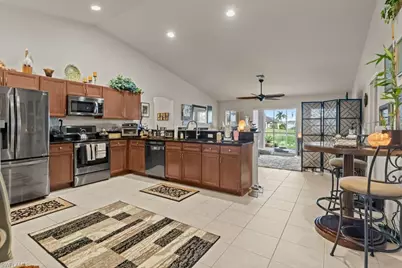 2724 NW 21st Ter, Cape Coral, FL 33993 - Photo 6