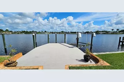 1802 Lakeview Blvd, North Fort Myers, FL 33903 - Photo 2