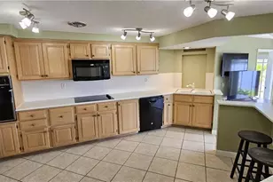 1802 Lakeview Blvd, North Fort Myers, FL 33903 - Photo 16