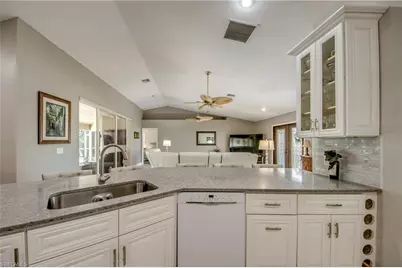2301 SW 28th Ln, Cape Coral, FL 33914 - Photo 12