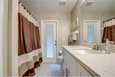 2301 SW 28th Ln, Cape Coral, FL 33914 - Photo 18
