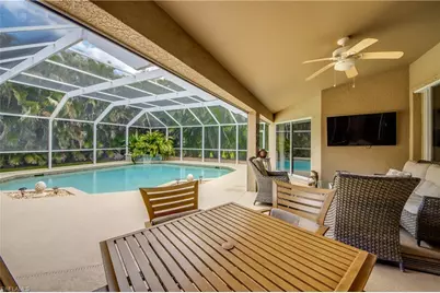 2301 SW 28th Ln, Cape Coral, FL 33914 - Photo 34