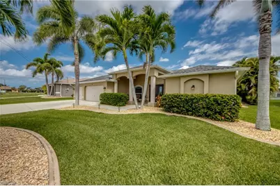 2301 SW 28th Ln, Cape Coral, FL 33914 - Photo 2