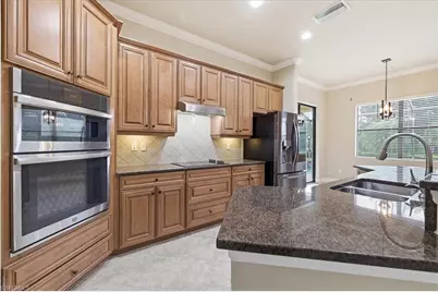 12526 Fairmont Dr, Fort Myers, FL 33913 - Photo 14
