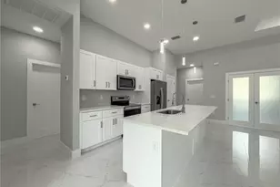 438 Raymer St, Lehigh Acres, FL 33974 - Photo 4