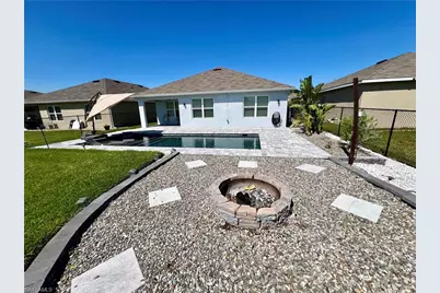 10293 Silver Pond Ln, Lehigh Acres, FL 33936 - Photo 8