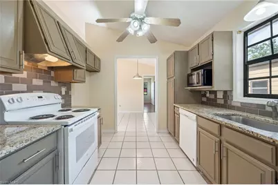 550 Caloosa Estates Dr, Labelle, FL 33935 - Photo 8