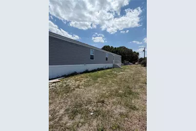 631 Stanton St, Clewiston, FL 33440 - Photo 2