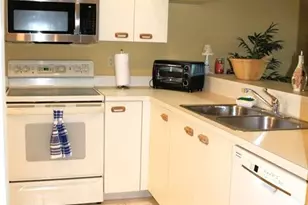 12191 Kelly Sands Way, Fort Myers, FL 33908 - Photo 6