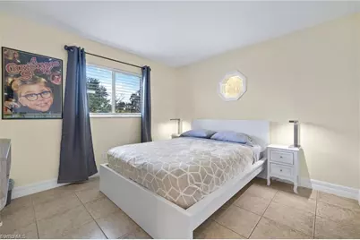 1015 SE 25th Ln, Cape Coral, FL 33904 - Photo 8