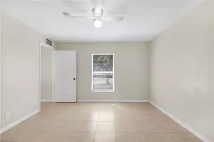 2010 NE 13th Pl, Cape Coral, FL 33909 - Photo 18