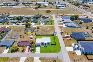 818 NE 10th St, Cape Coral, FL 33909 - Photo 42