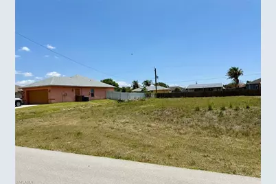 4517 7th St W, Lehigh Acres, FL 33971 - Photo 2