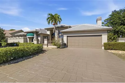 20 Timberland Cir N, Fort Myers, FL 33919 - Photo 2